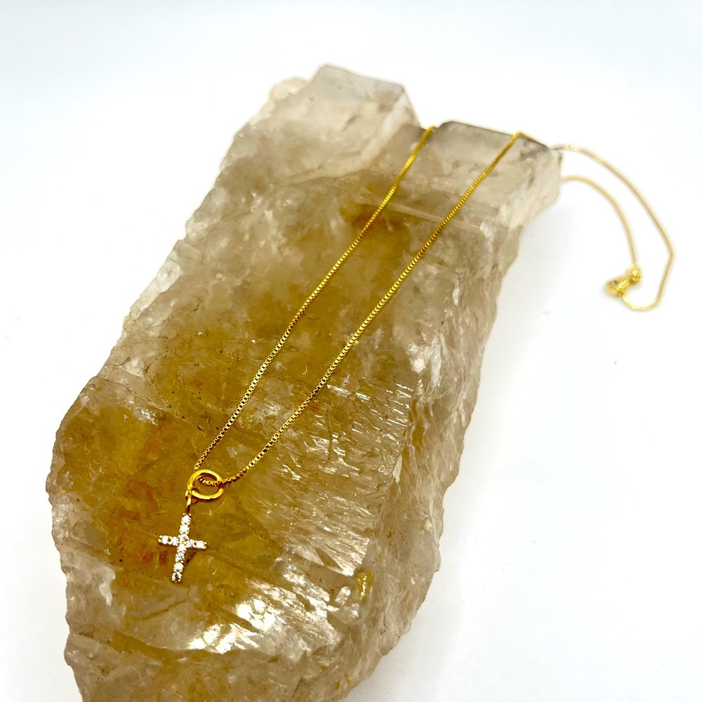 Crucifix cross necklace